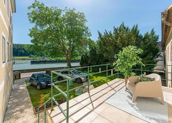 In Διαμέρισμα